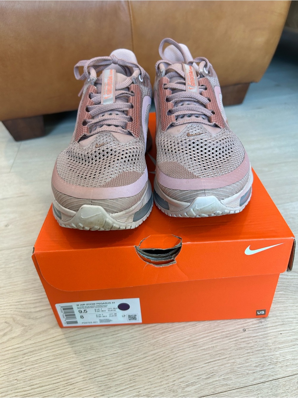 Nike Women’s Dusty Pink Mesh Athletic Sneakers